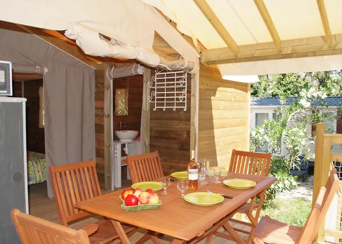 Camping Les Pecheurs - Maeva