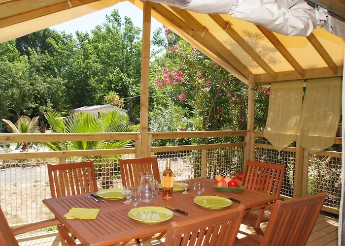 Camping Les Pecheurs - Maeva